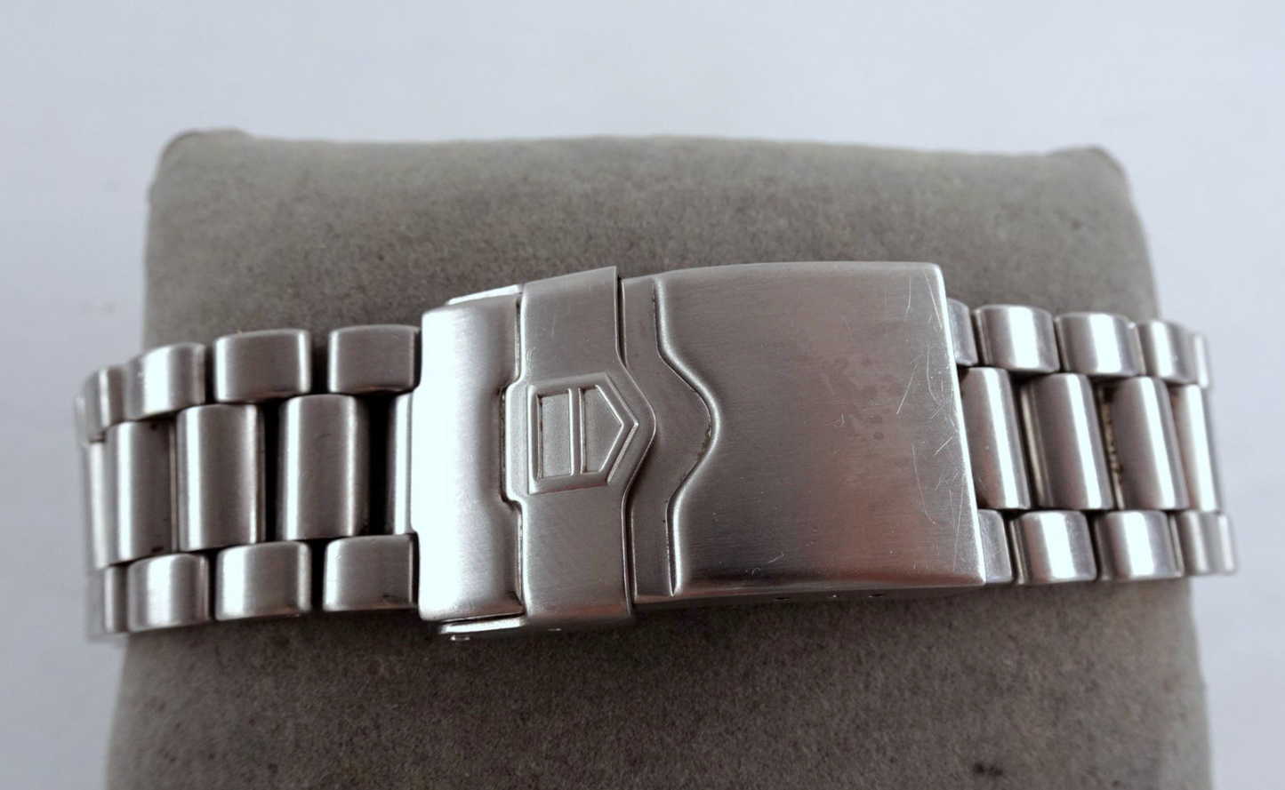 Tag Heuer Formula 1 Chronograph - CAH1112